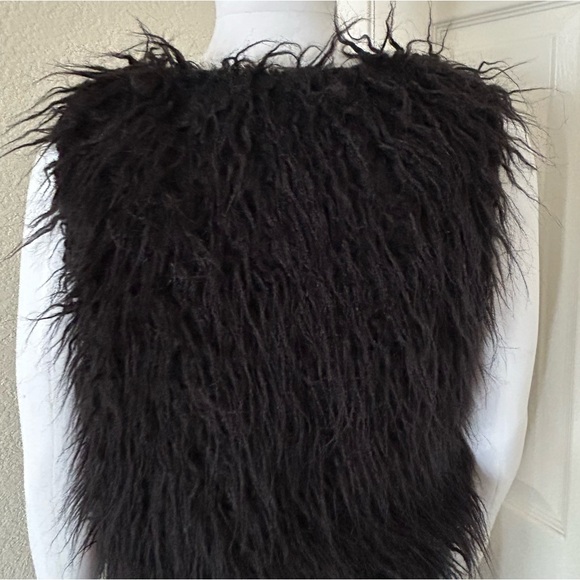 Alythea Black Sleeveless Open Front Faux Fur Vest Small - Picture 4 of 9